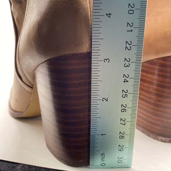 Gibson Latimer Soft Leather Heeled Ankle Booties - Picture 7 of 10